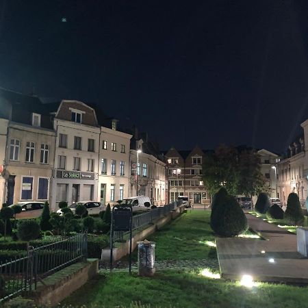 *Lasuite #2 Yellow* Valenciennes Exterior photo